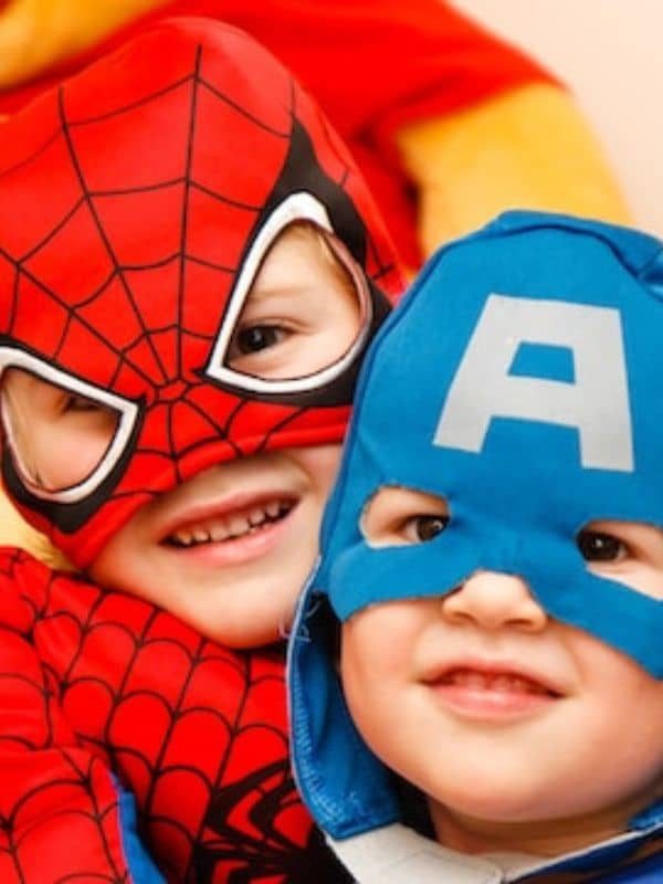 Anniversaire super héros à domicile enfant de 4 à 8 ans